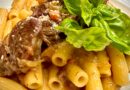 La “Genovese”, piatto tipico napoletano: la origini. La ricetta della tradizione la trovi all’Ambarabà